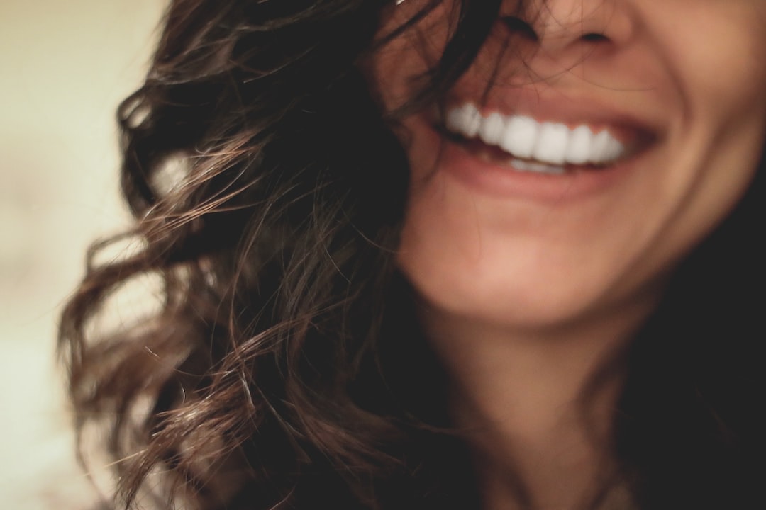 Ankara İnvisalign Doktor - Invisalign ve Sabit Retainer: Hangisi Daha İyi Gece Kullanımı İçin Uygun?