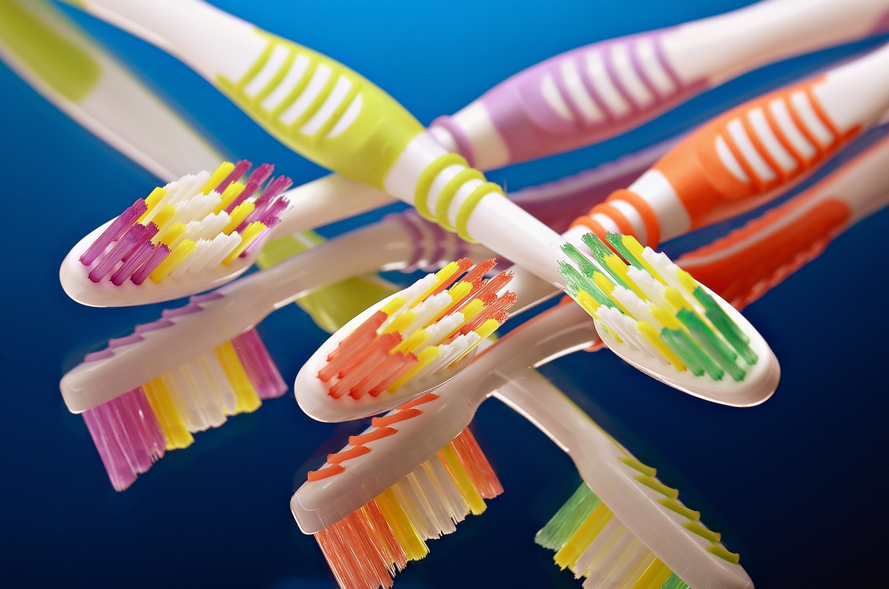 Ankara Ortodonti Uzmanı - İnvisalign Plaklarının Temizliği